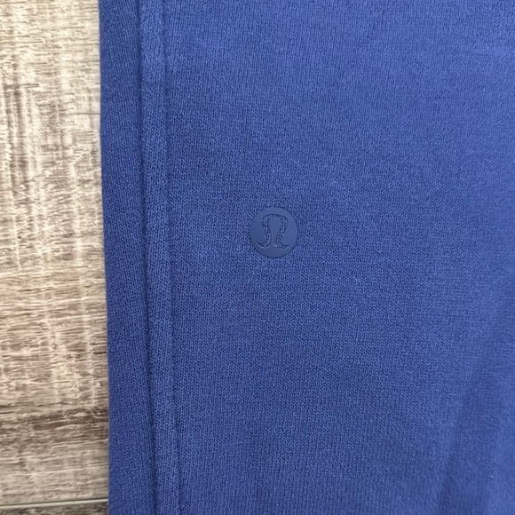 82. EUC- Lululemon Scuba High-Rise Relaxed Jogger - Picture 7 of 9